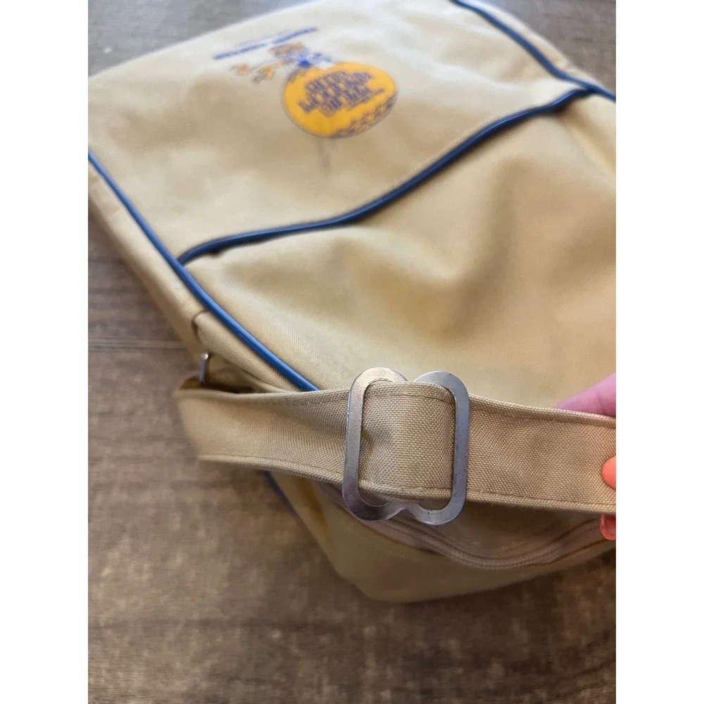 VTG Walt Disney World Magic Kingdom Club Tan Canvas Carry On Tote Bag 70s Mickey